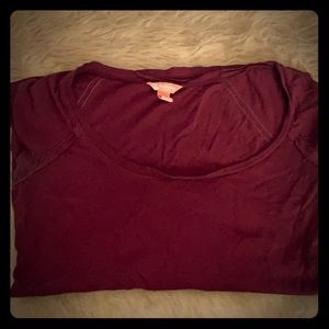 Maroon Hollister Top size M